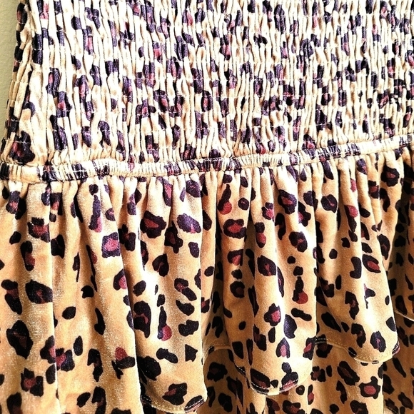 Storia Tiered Smocked Velvet Leopard Skirt Size Medium - Picture 5 of 8